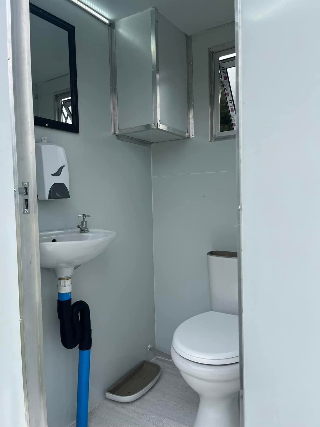 VIP Mobile toilets - Sellandbuy – South Africa's Free Classifieds